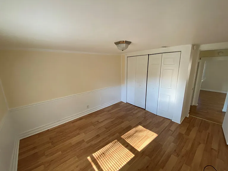 100 Dixie Ave — Photo 4