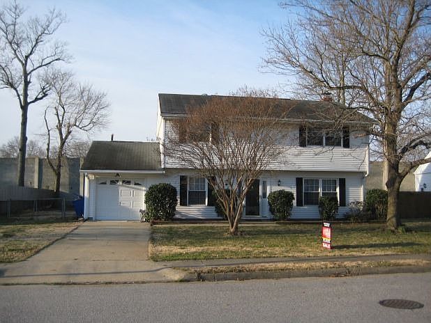1st image of 791 Chatsworth Dr