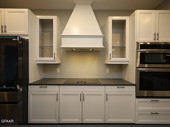 4th image of 2501 Troon Cir NW