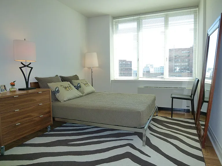 1510 Lexington Ave #10G — Photo 9