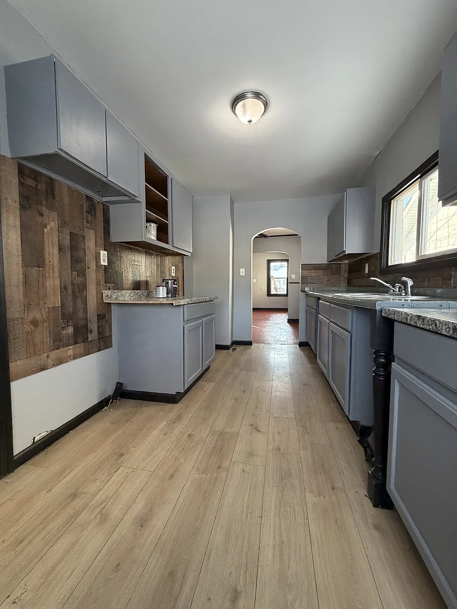 Building Photo - 1417 Knight Ave