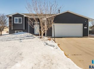 200 N Sund St, Worthing, SD 57077