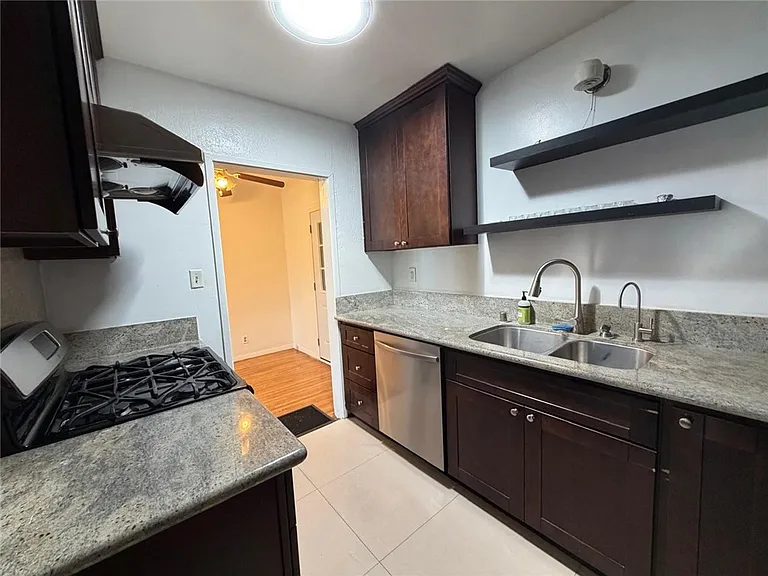 10623A Olive St — Photo 13