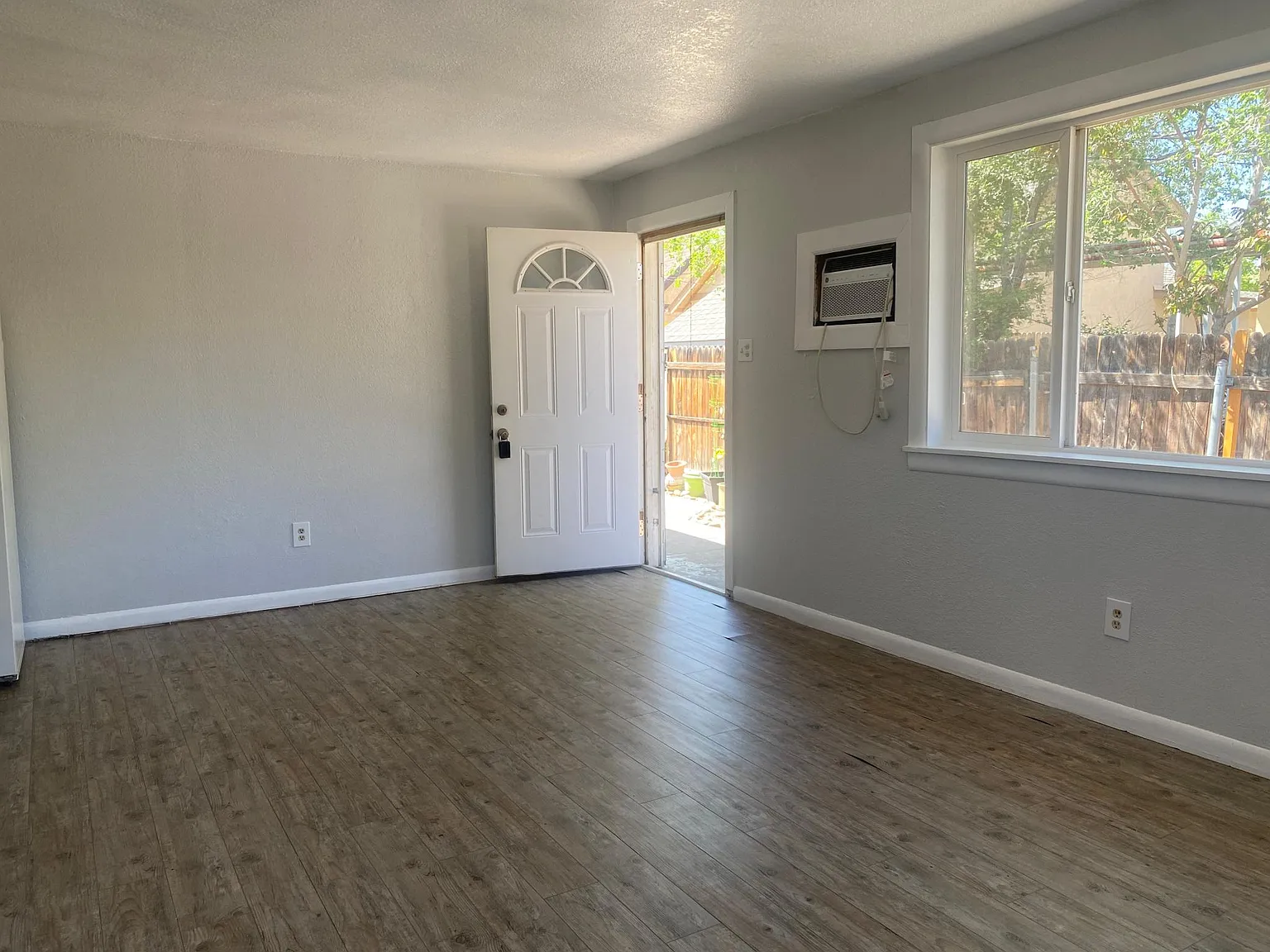 1 bed, 648 sqft, $800 — Photo 4