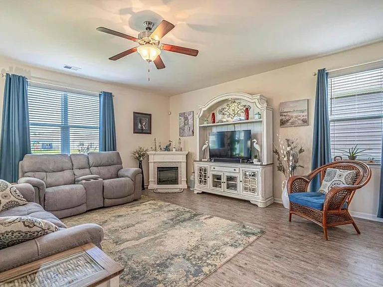 567 Hay Hill Ln — Photo 7