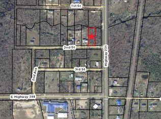 11429 2nd St, Youngstown, FL 32466
