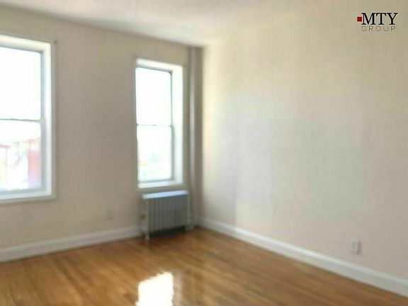 4th image of 164-18 43rd Ave APT C4