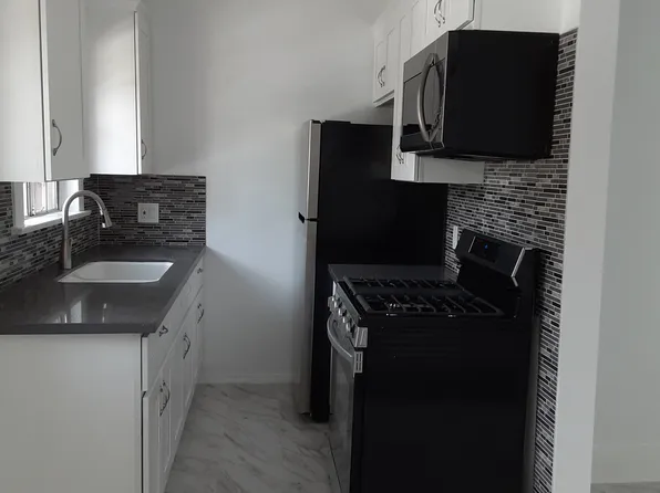 2120 W 12th St APT 100, Los Angeles, CA 90006