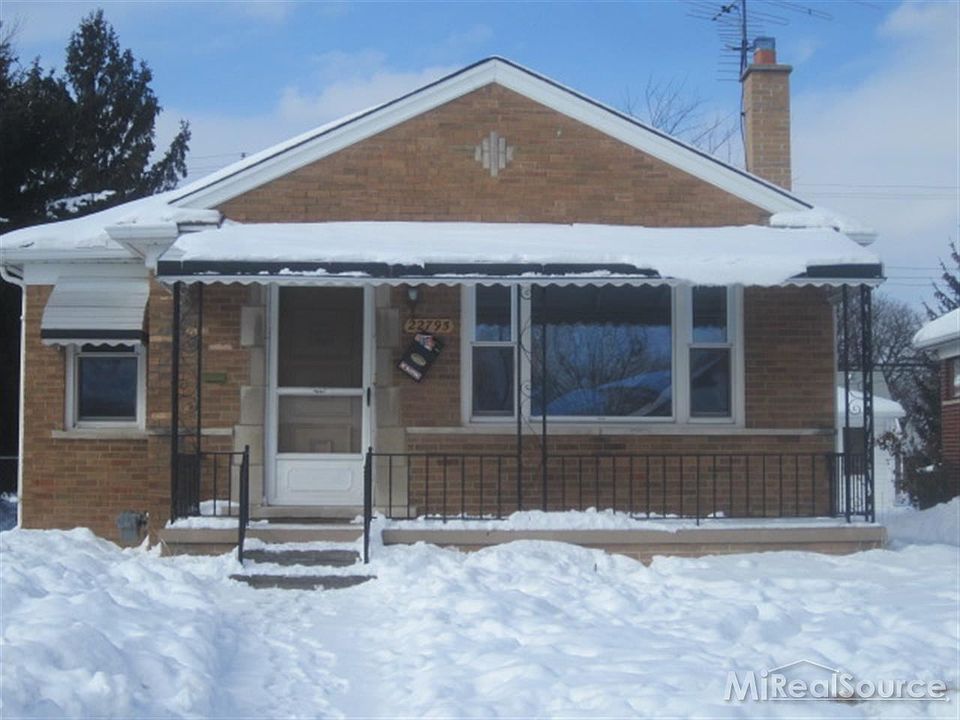1st image of 22795 Courtland Ave