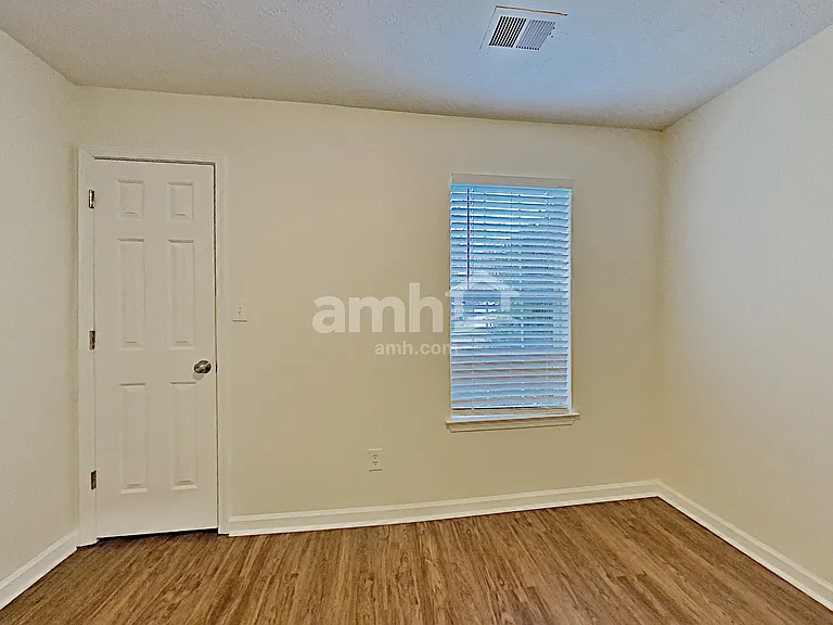 2462 Heatherton Ct — Photo 15