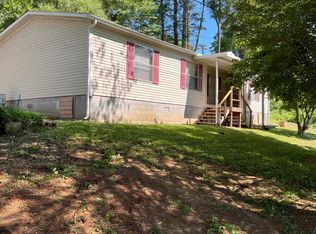 1005 Pride Rd, Oliver Springs, TN 37840