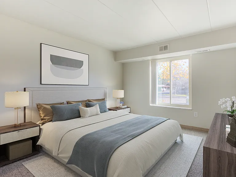 Windsor Woods Apartments — Photo 8