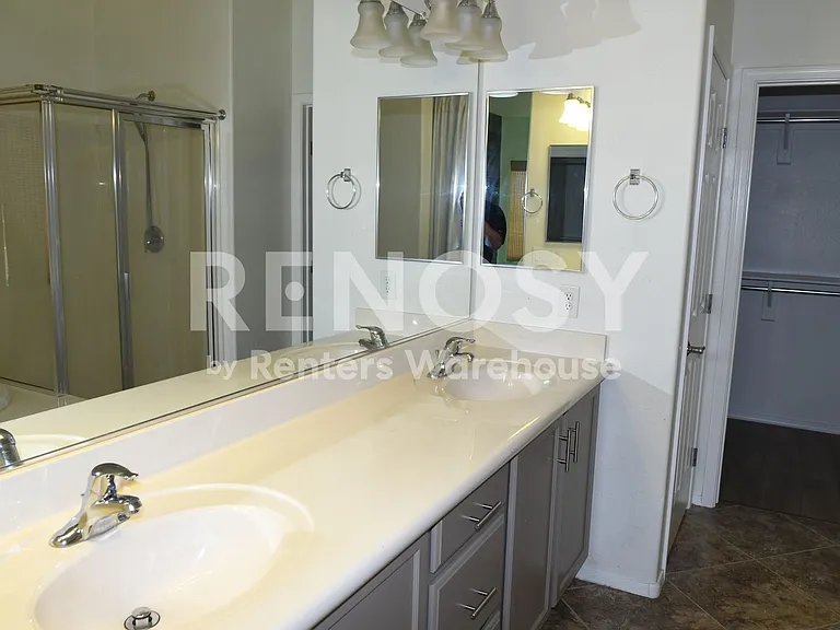10827 W Cottontail Ln — Photo 16