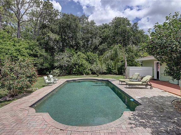 2nd image of 1713 Long Bow Ln
