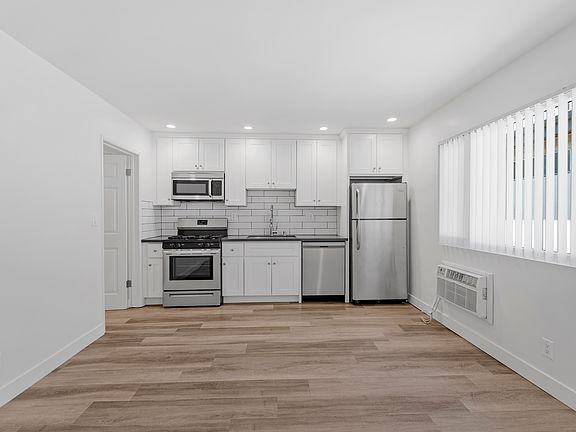 3rd image of 1240 W 29th St #16A
