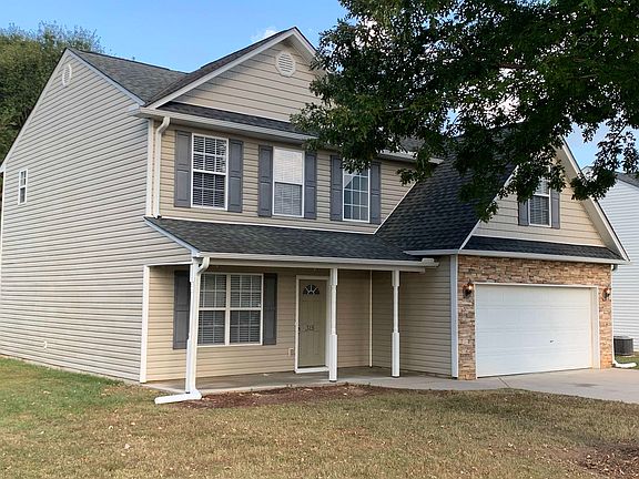 4th image of 315 Carnahan Dr