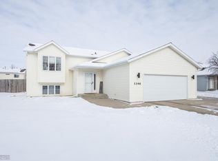 1146 9th Ave W, West Fargo, ND 58078