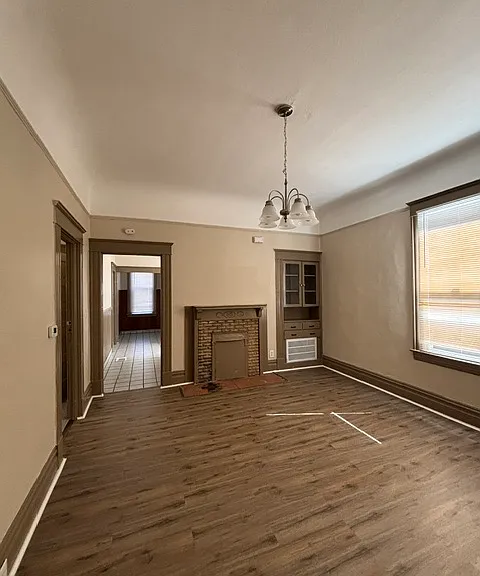525 W Poplar St — Photo 5