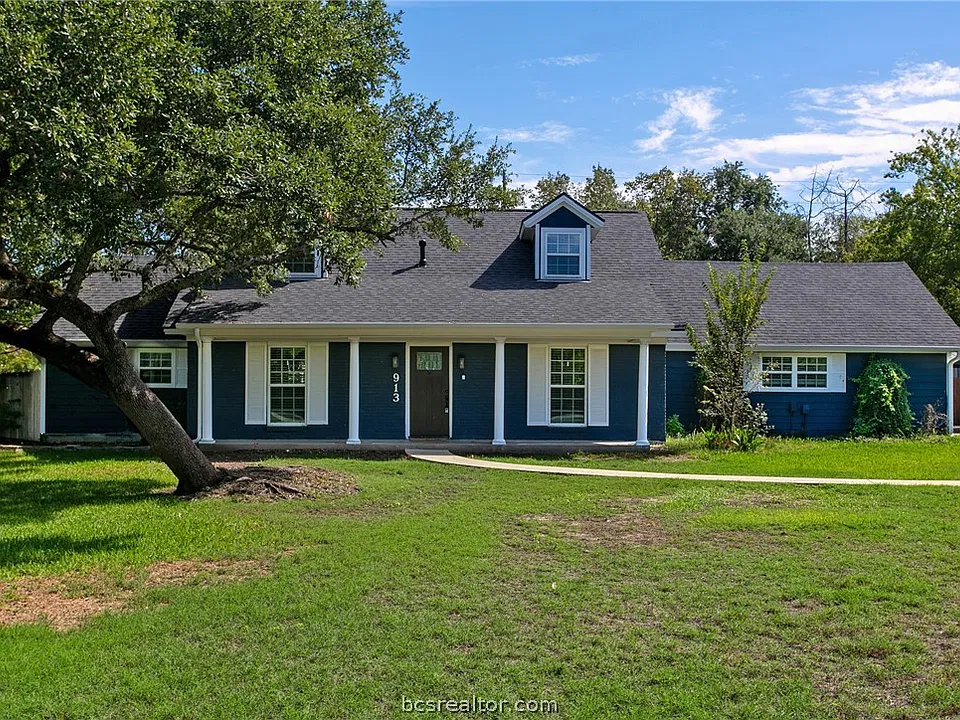 913 Park Ln