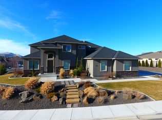 2551 Daly Dr, Richland, WA 99352