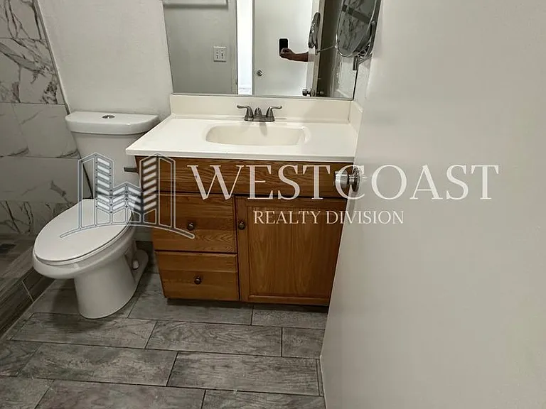 349 S Ashford Ave — Photo 13