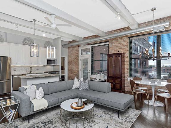 3rd image of 1439 S Michigan Ave APT 508
