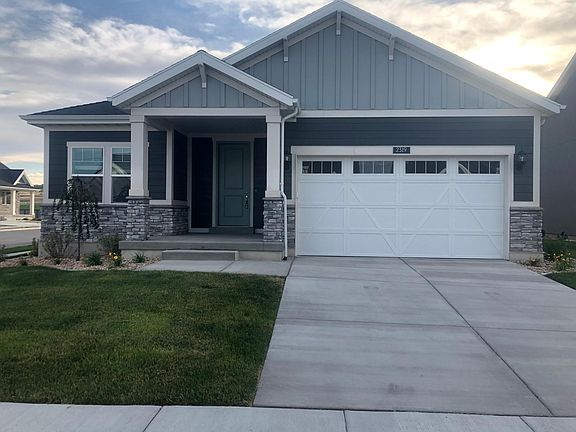 2nd image of 2319 N Penstemon Way