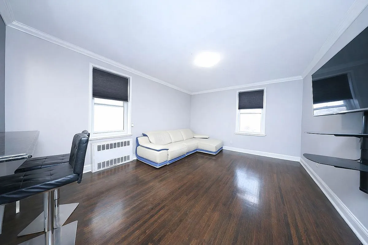 393 Avenue S #5H photo 1