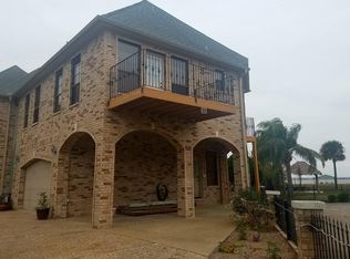 2684 E Bayshore Dr, San Leon, TX 77539