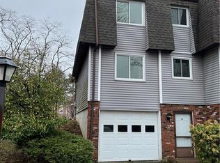 358 Hamilton Ave APT 18, Norwich, CT 06360