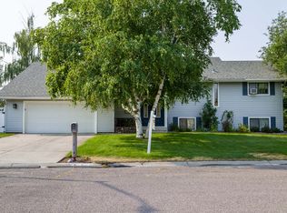 320 Summit Ridge Dr, Kalispell, MT 59901