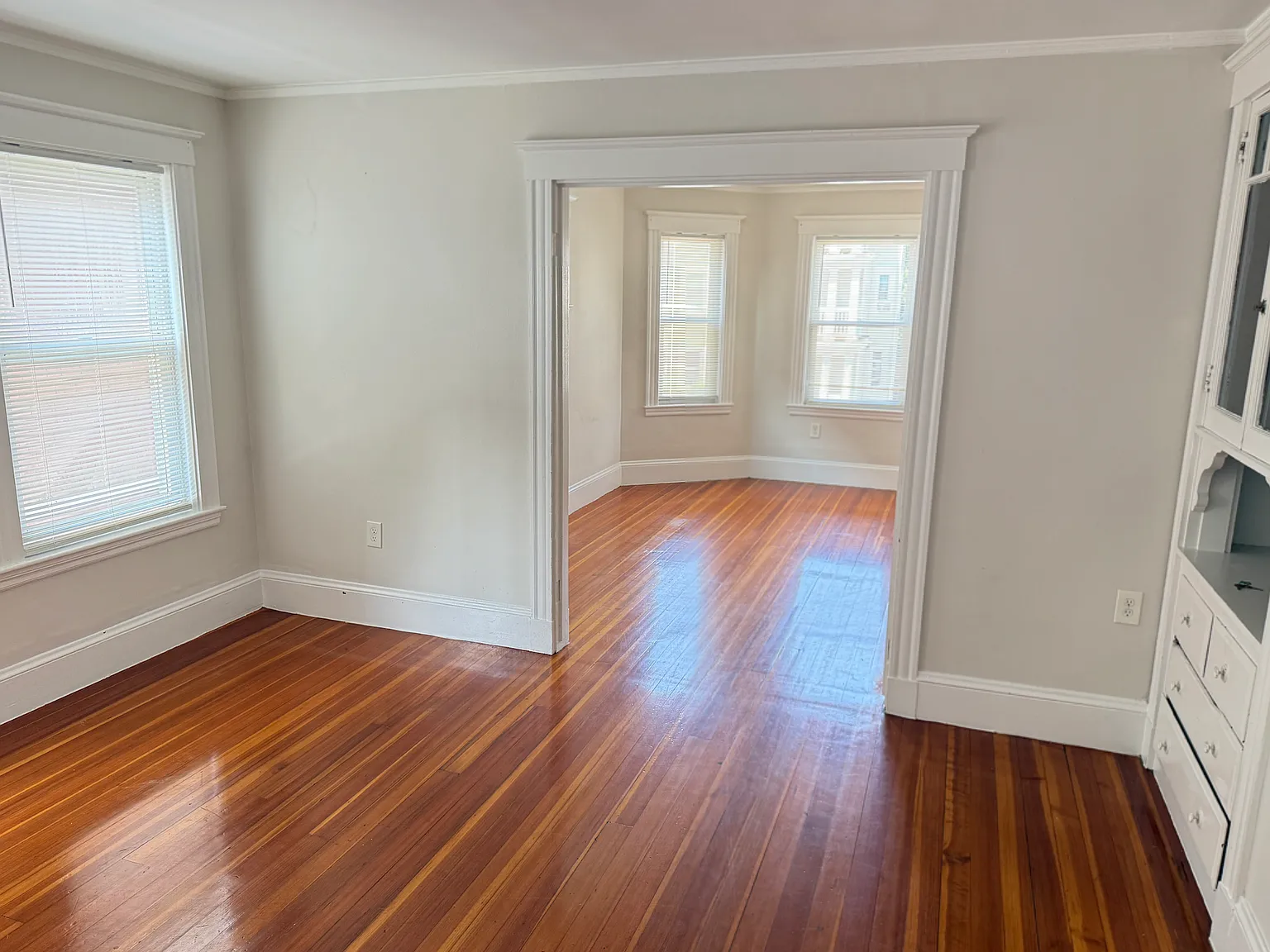 2 bed, 1100 sqft, $2,800 — Photo 4
