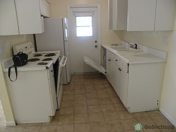 2nd image of 1001 SW 74th Ave APT 202