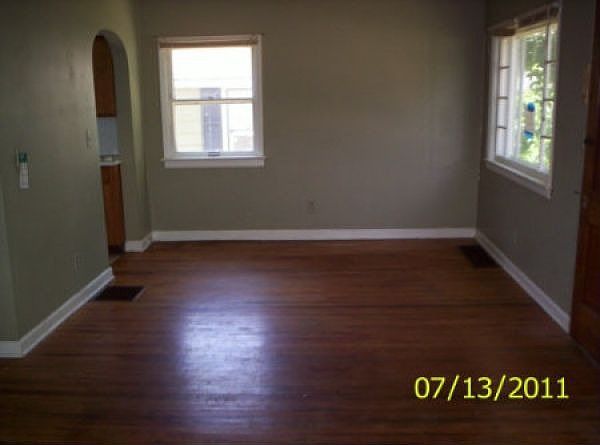 2nd image of 137 E Powell Ave