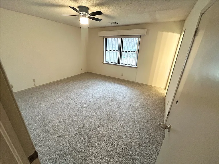 809 W Glendale St — Photo 11