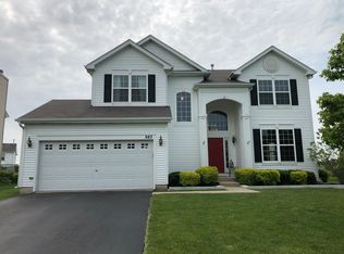 983 Great Falls Dr, Volo, IL 60073