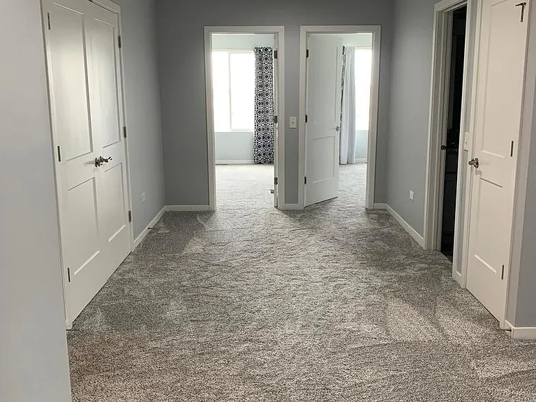 906 Gillespie Ln — Photo 17