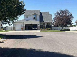 5015 Rebecca Dr, Chubbuck, ID 83202