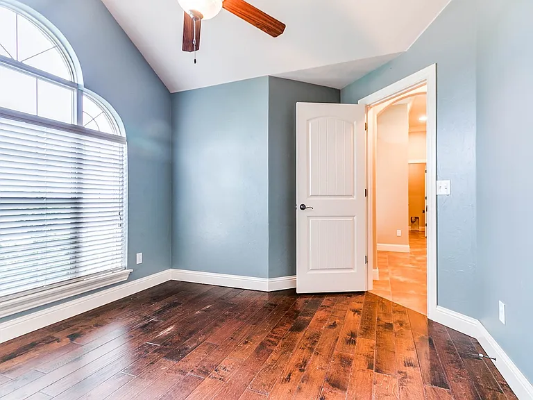 4909 Kelly Lakes Dr — Photo 14