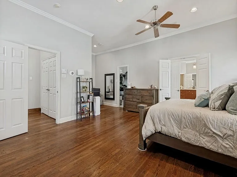 1018 Pavillion St #1 — Photo 8