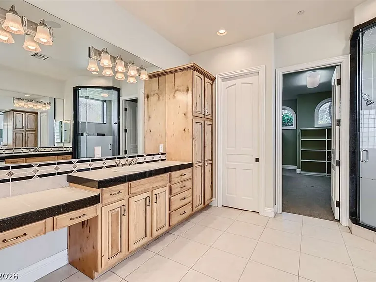 22 Bloomfield Hills Dr — Photo 28