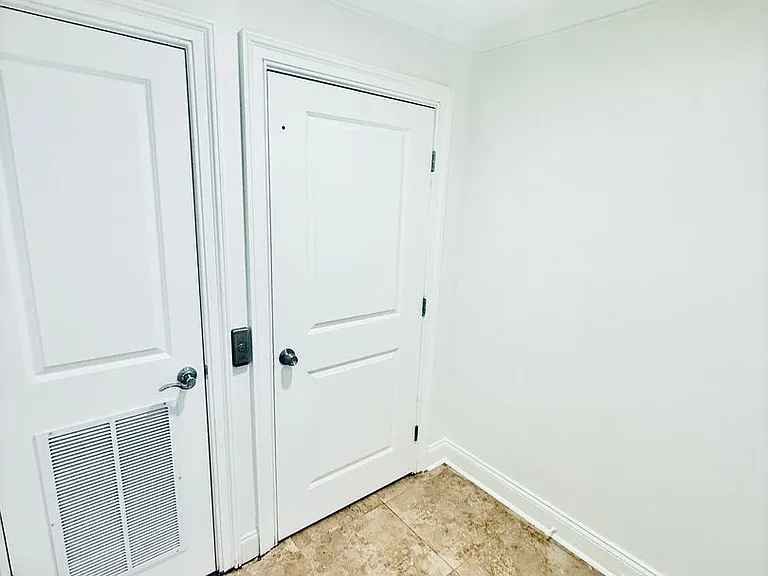 860 Vignoles Ave NE #1 — Photo 4