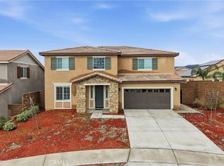 5242 Hayes Ct, Fontana, CA