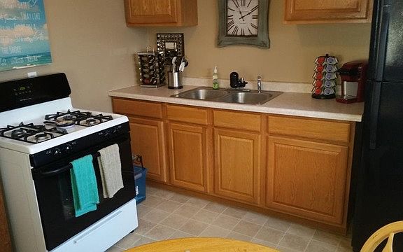 4th image of 2911 Garfield Dr