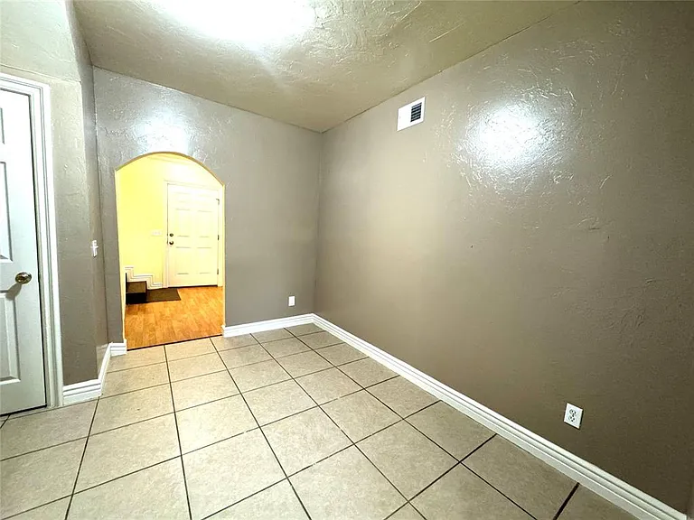 2937 Pioneer Ave — Photo 17