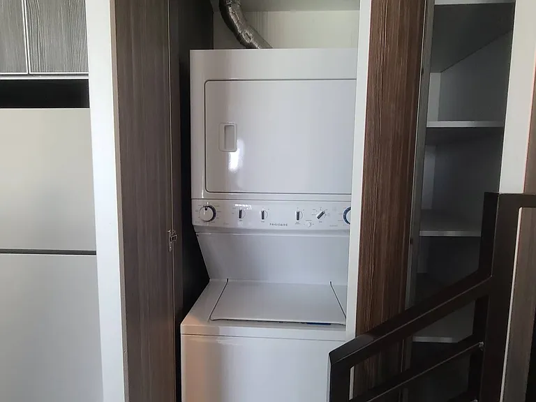 4252 Lockwood Ave #6 — Photo 5