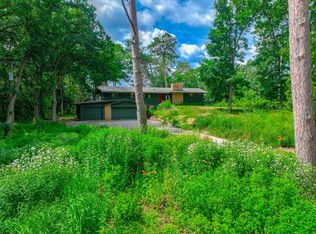90 Many Levels Rd, White Bear Lake, MN 55110