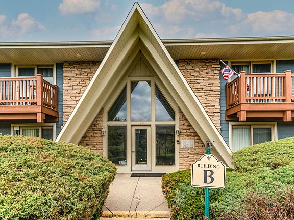 2nd image of 300 Opatrny Dr APT 224