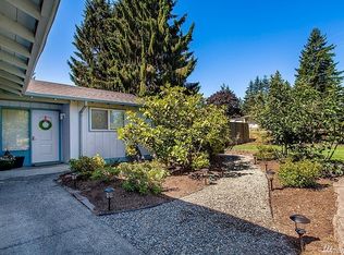 1402 Silver Lake Rd, Everett, WA 98208