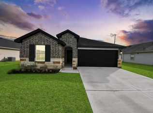 1137 Buffalograss Trl, Sealy, TX 77474
